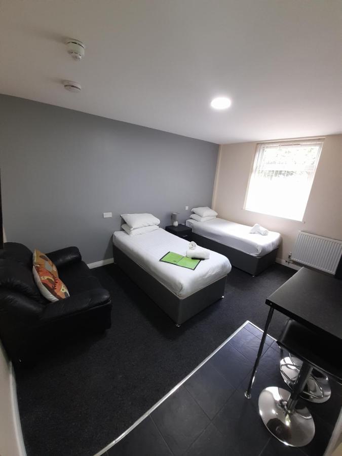 Lymedale Suites Studios & Aparthotel In Newcastle Under Lyme & Stoke Экстерьер фото