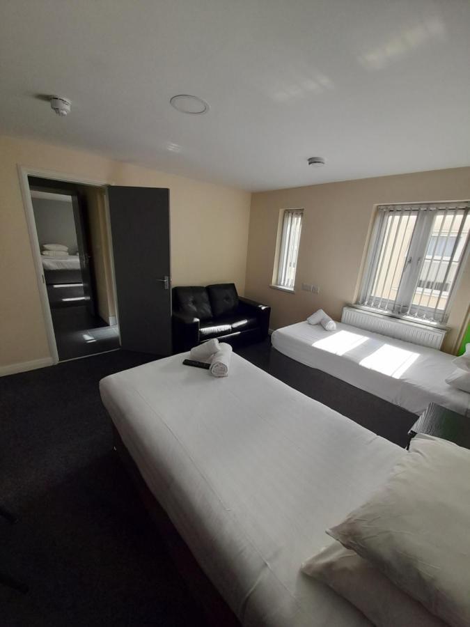 Lymedale Suites Studios & Aparthotel In Newcastle Under Lyme & Stoke Экстерьер фото