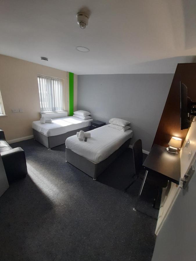 Lymedale Suites Studios & Aparthotel In Newcastle Under Lyme & Stoke Экстерьер фото